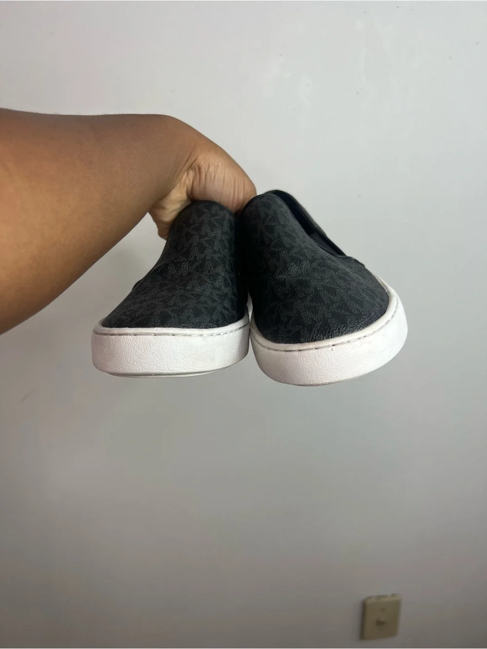 Michael Kors Black Signature Logo Slip-On Sneakers Women’s Size 8.5